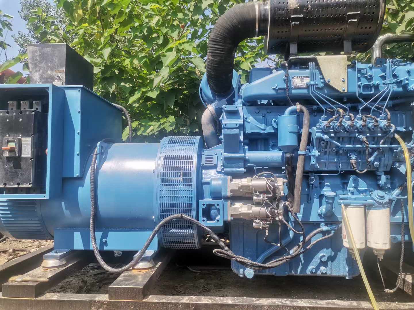 巴林右详细说明降低 800kW 柴油发电机输出电流波动的方法