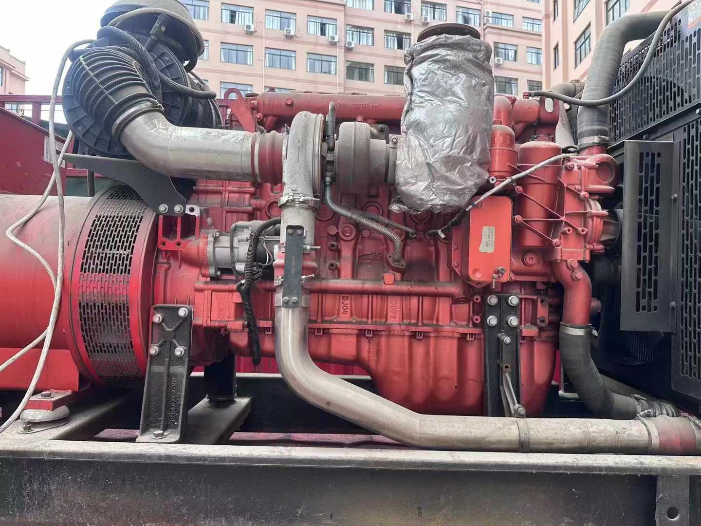 巴林右如何选择适合 600kW 柴油发电机组的过载保护器？