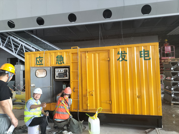 巴林右怎样判断空气滤清器是否需要更换？
