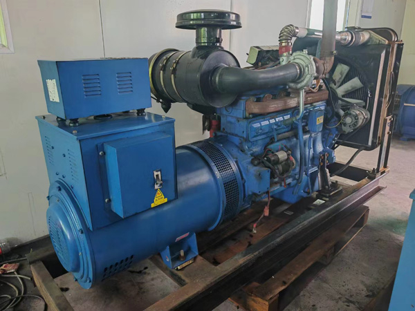 巴林右100kW柴油发电机组使用多级机油有哪些优缺点？